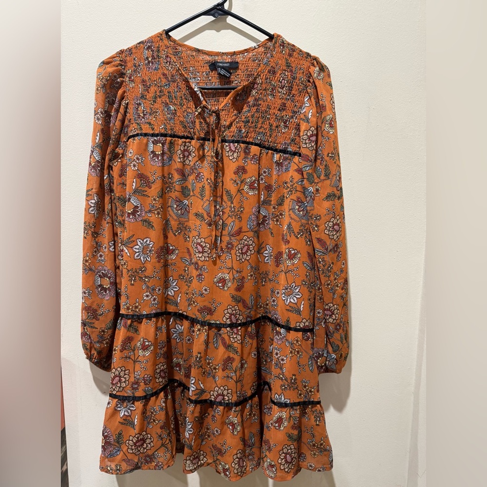 FOREVER 21 long sleeve floral dress